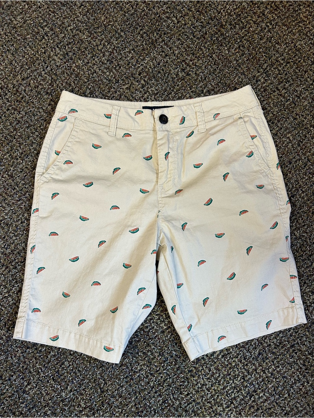 Men's Aero Brand Cream Cotton Shorts with Watermelon Pattern Size 28